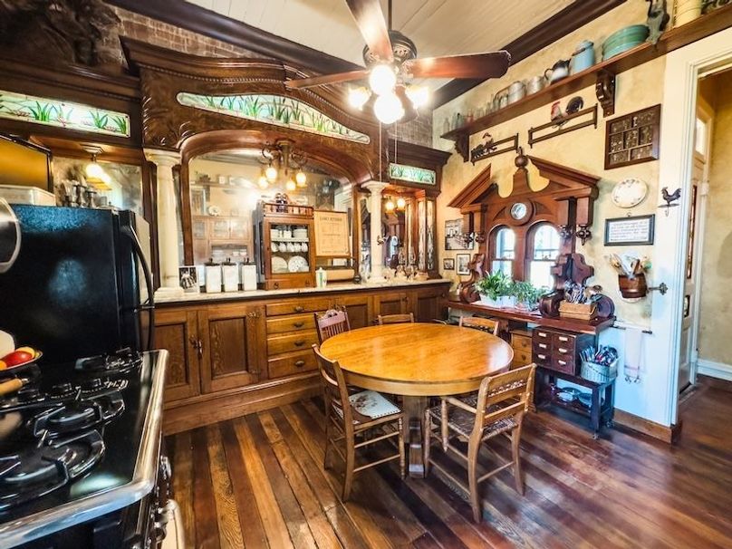 StenceRealty_25_515-N-8th-Street-Marshall-IL_36