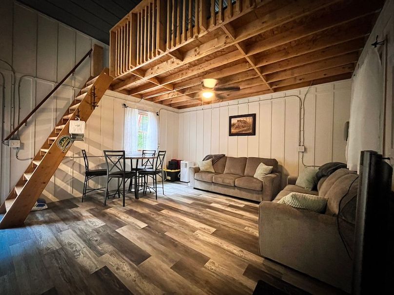 Oswego_25.66_Pettit_Photos_13