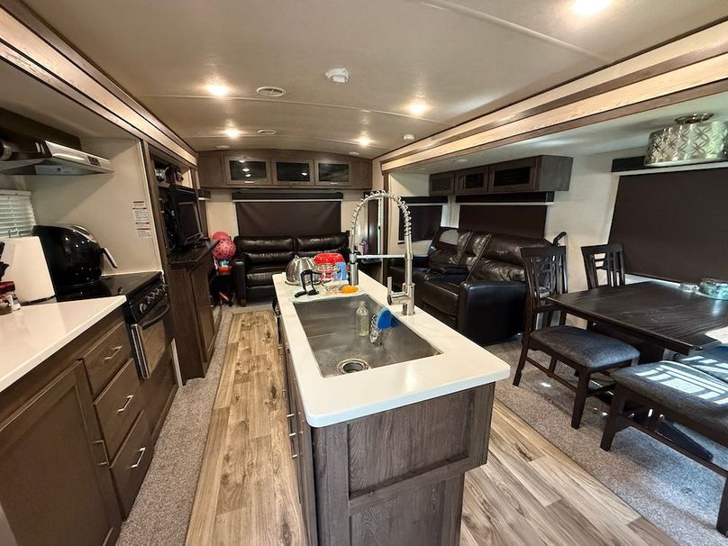 Cayuga_55.02_Herman Photo 16