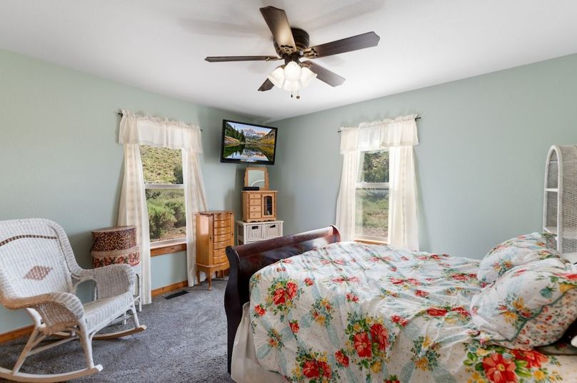 016 - Bedroom