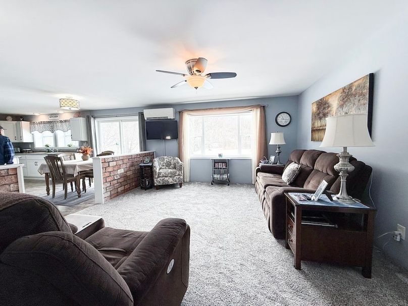 Cayuga 32 Stoyell Photos 26