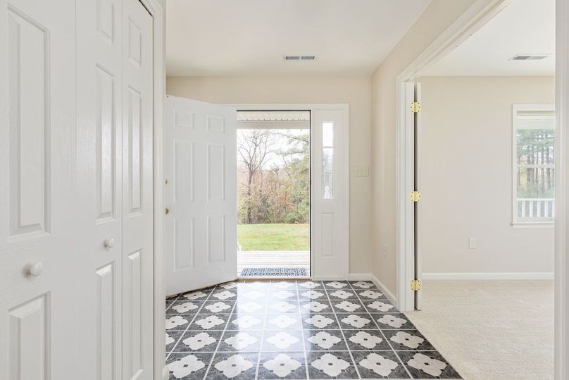 04-2E6A0828_ 2983 Old Winchester Rd - Absolute Altitude - 10 - 2025 -12