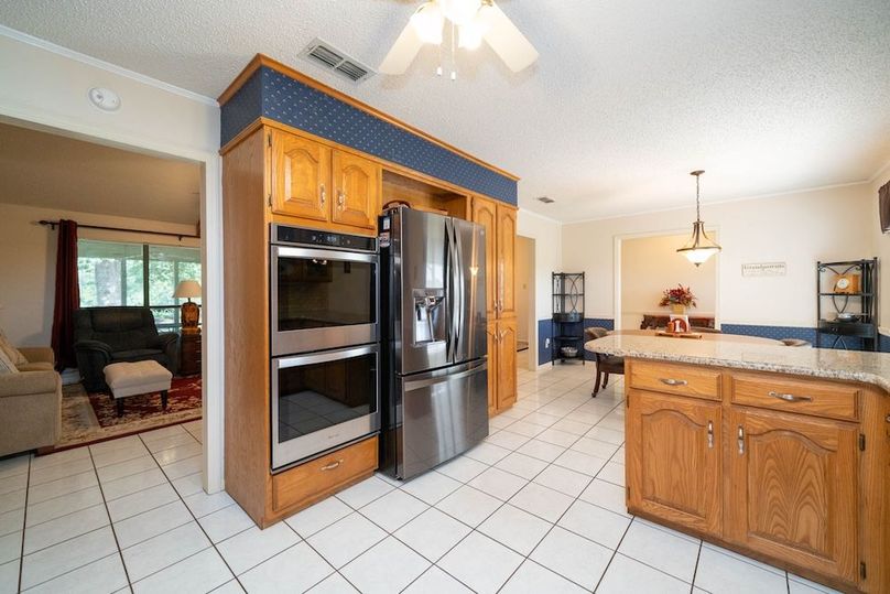 28 8124 Locust Rd Gilmer TX-41