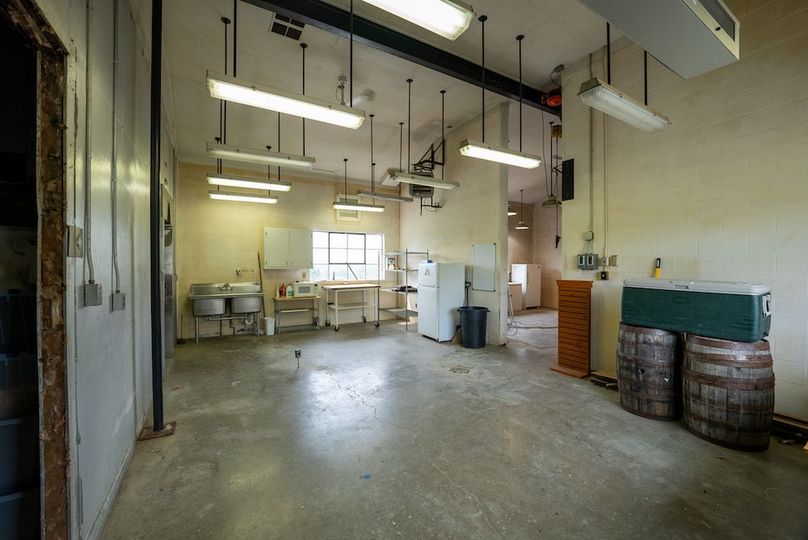 Orvis Listing Photos63