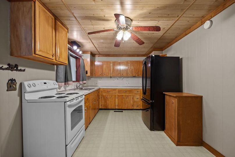 28-web-or-mls-58 Stillhouse Branch Rd 038