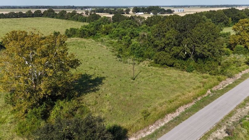 dji_fly_20250912_232128_0040_1757941593642_photo