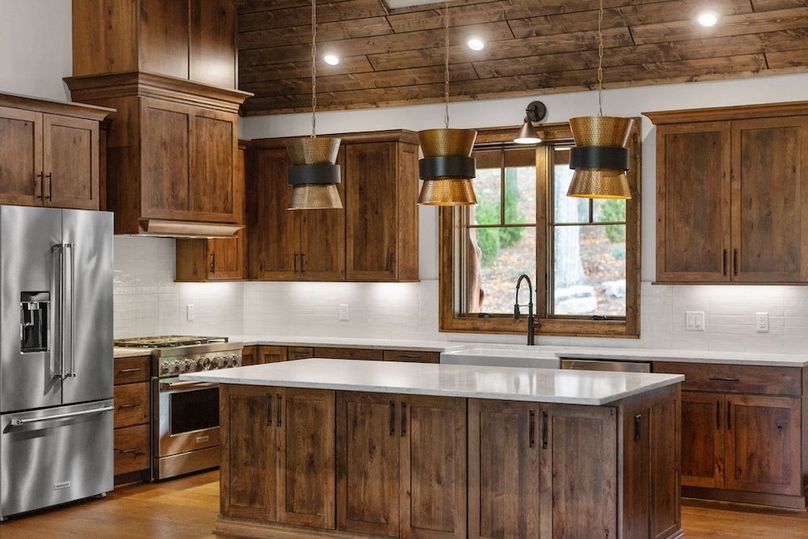 11-web-or-mls-6390 Golf Club Drvie-40