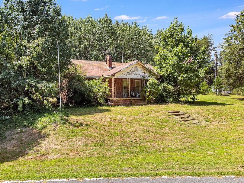 12-web-or-mls-211-luckadoo-rd(1)