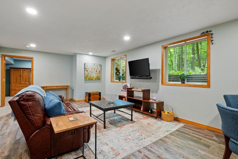 89 Apartment Living Area 1