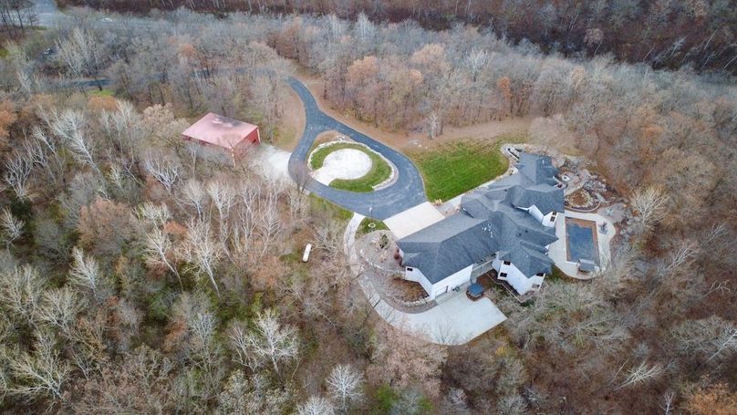 Pierce 16 Drone Still-28