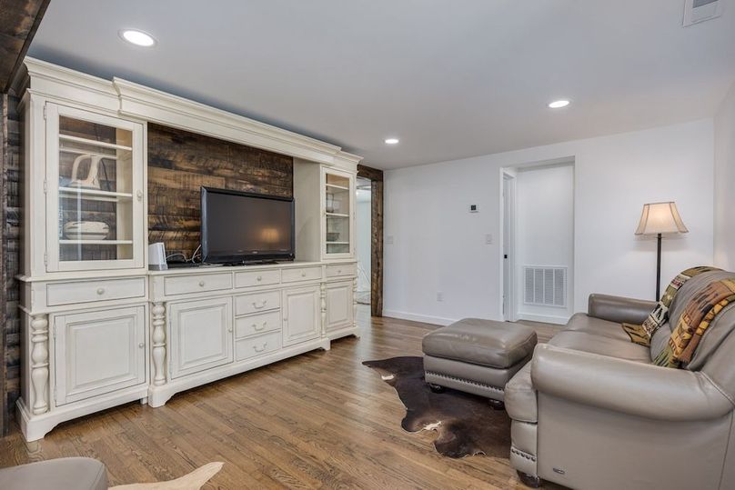 2900 Tanyard Hill Rd, Lynchburg, TN 37352-69