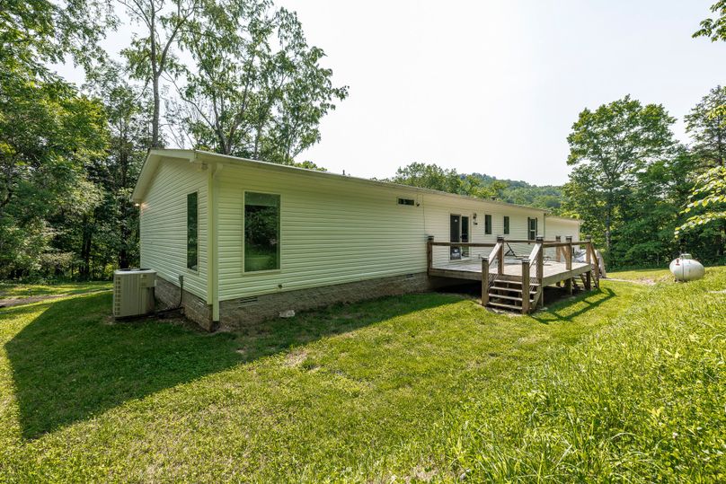 3892 Carters Branch Rd-9