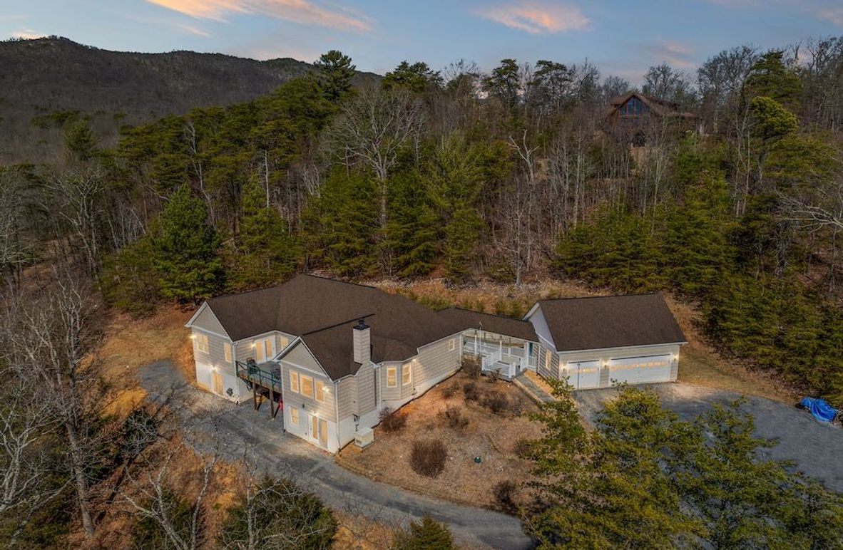 01-Twilight_DJI_0085(111)_111 Oakview Dr - Absolute Altitude - 2 - 2024 - 65