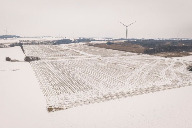 DJI_20251212142300_0030_D