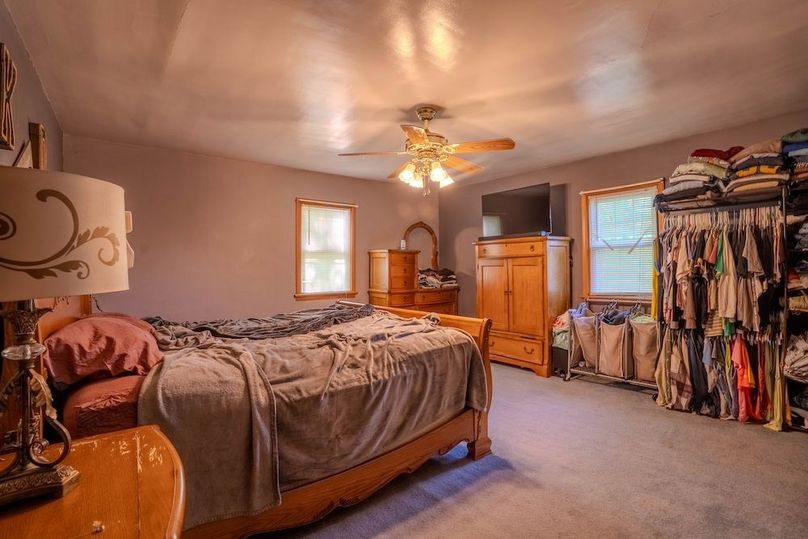 Listing 1-23