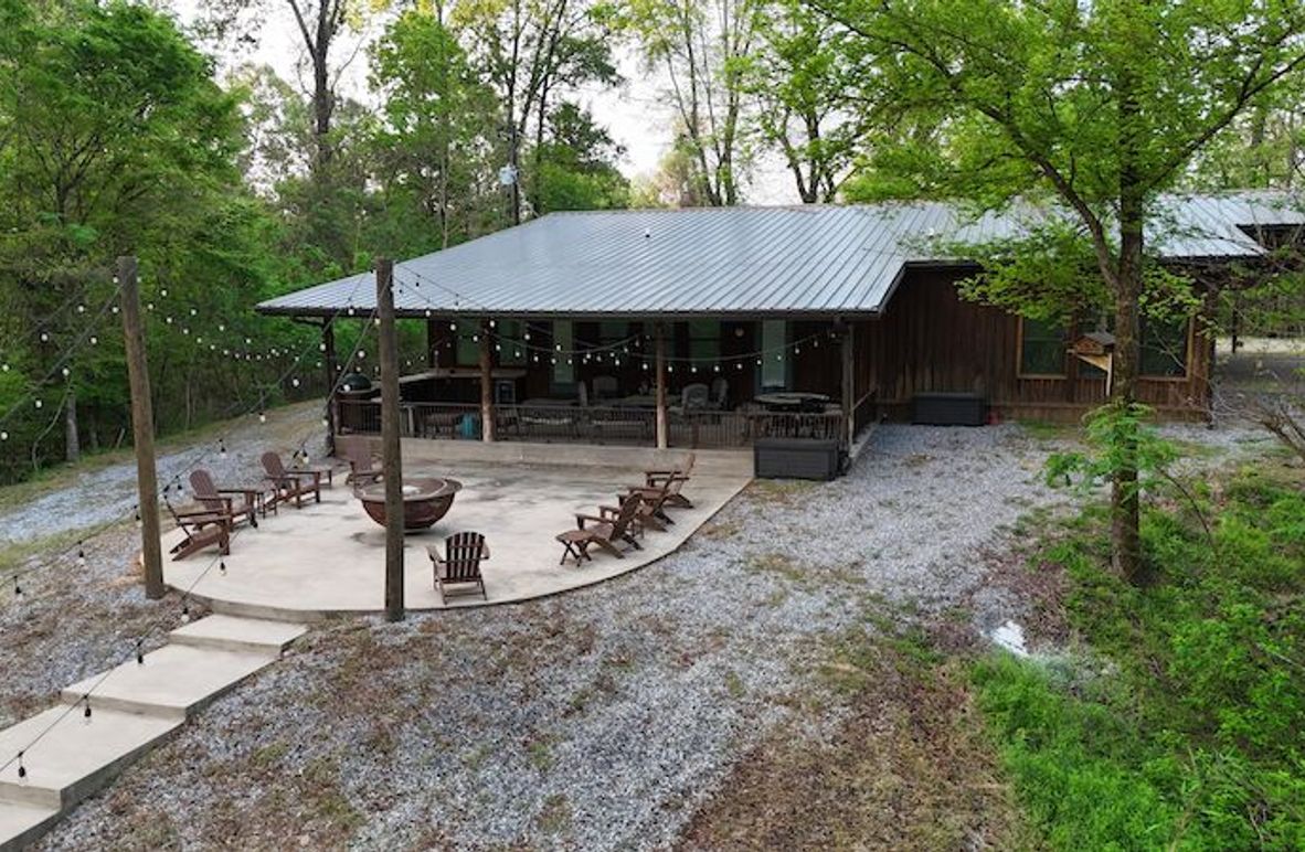 Claiborne Co-314-Fernandez-1