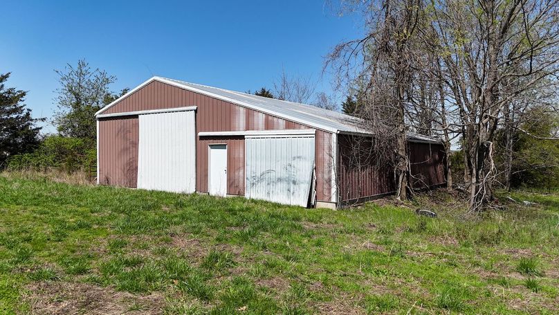 Tract 1 Barn#2
