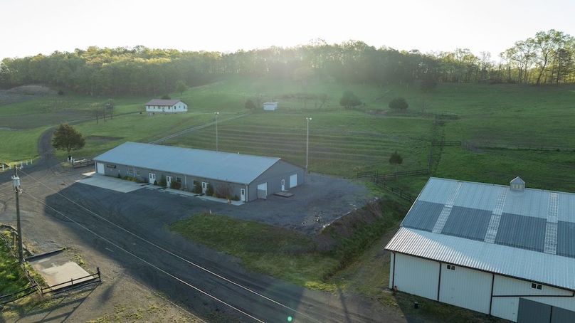 Hampshire WV 106 Featured_Pro Photo-127