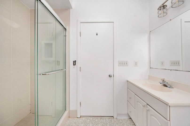 52-56-web-or-mls-279 Poplar Rd interior-39