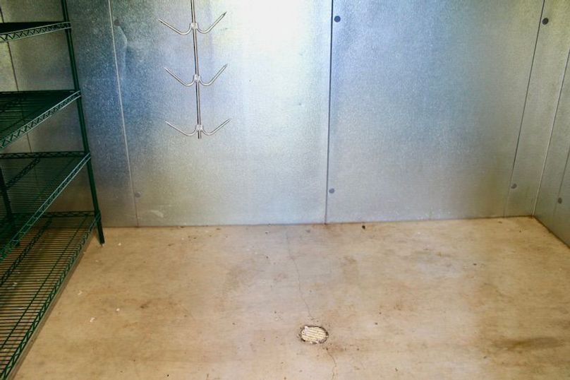 C50689C1-7F7F-45D5-9193-A420771875DF_1_201_a