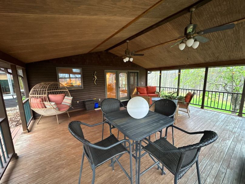 Calhoun, WV 132.84 AC Szegi 2-069