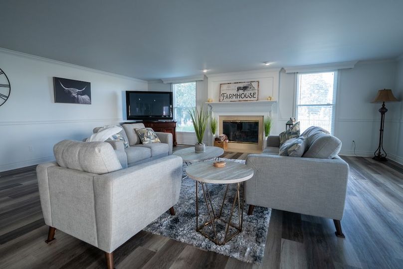 Lapeer MI 170 Featured_Pro Photo-26