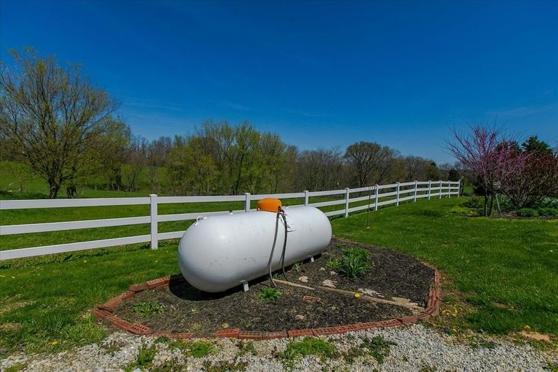 026-Gas Tank