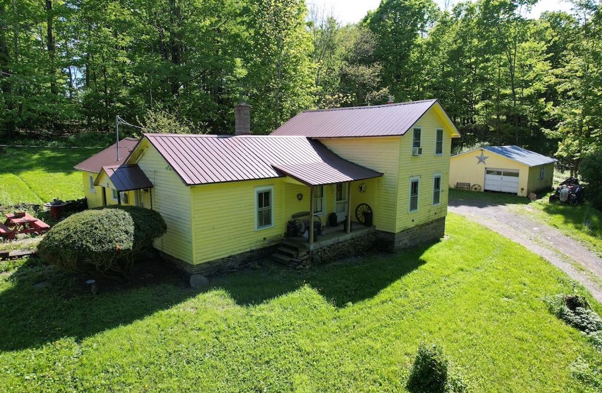 Chemung_116.3_Stamm Photo 2