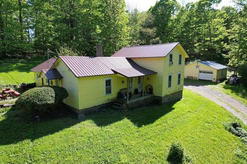 Chemung_116.3_Stamm Photo 2