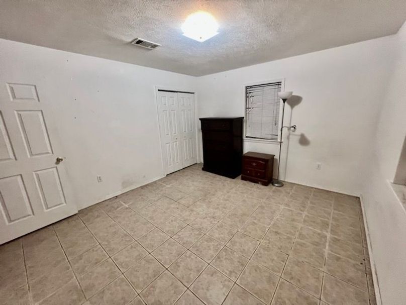 CD5E9AE6-B831-49D0-9F76-C10E887302E9_1_105_c