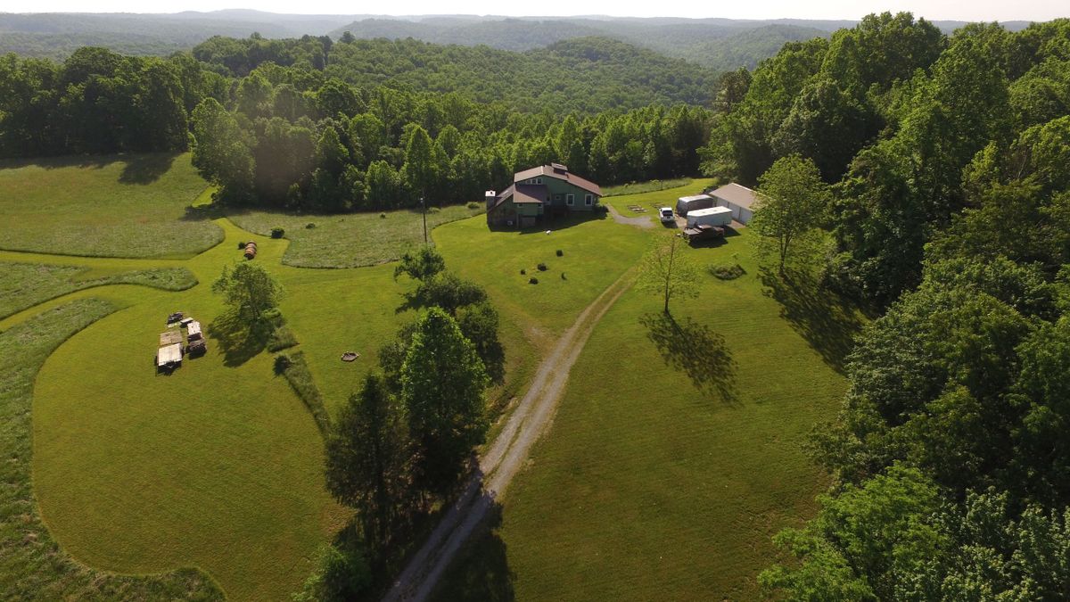 Beautiful Country Home In Wilderness Setting Near Lake Cumberland In KY
