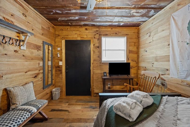 071 bedroom 3 as you look back towards the entrance