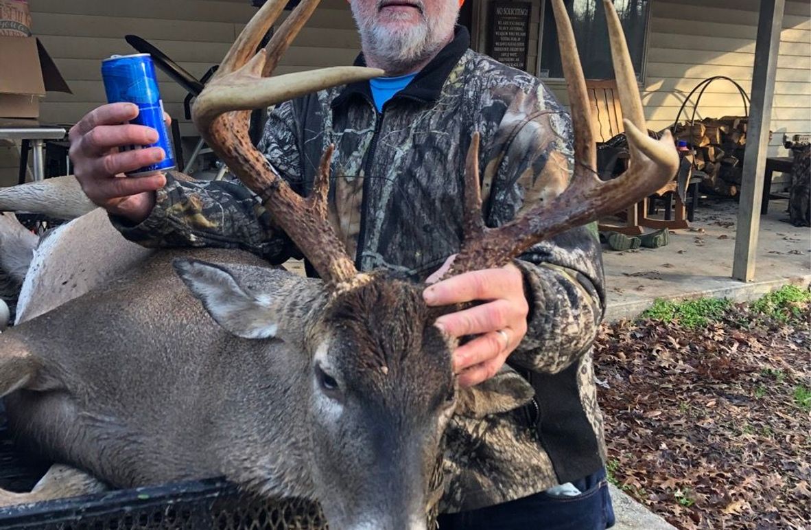 26F7F53A-F97A-43E7-A22C-27D2BB9B91B6