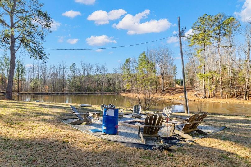 45-35-web-or-mls-1051-S-Hill-Rd-35