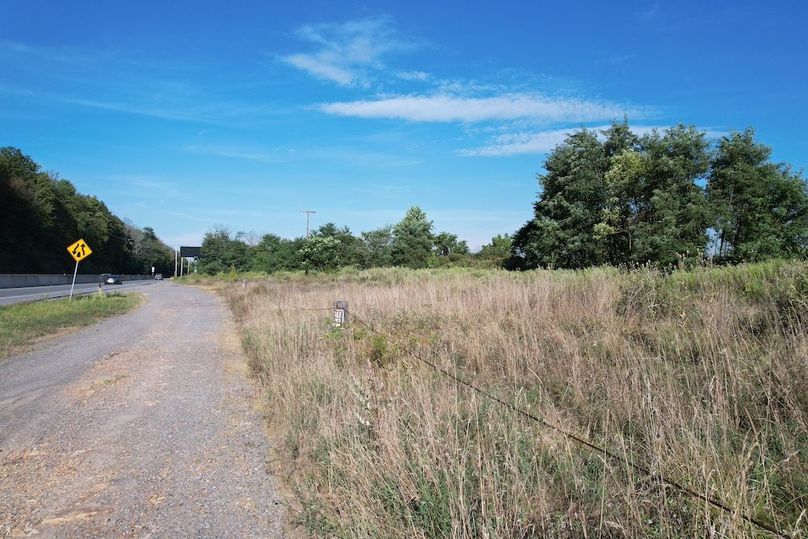 dji_fly_20250904_092218_42_1756992178657_photo