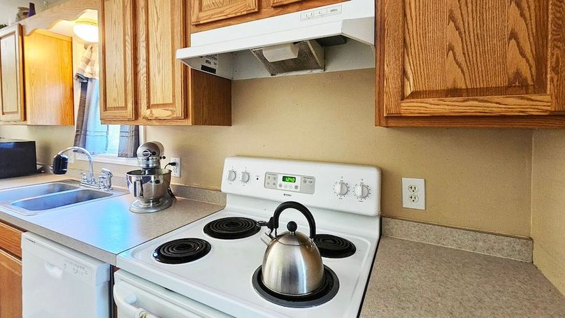 3ac_LewisLn_DORCHESTER_034