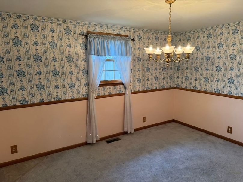 B74BA1D6-DD4A-4122-A0D1-404851C4EB82_1_105_c