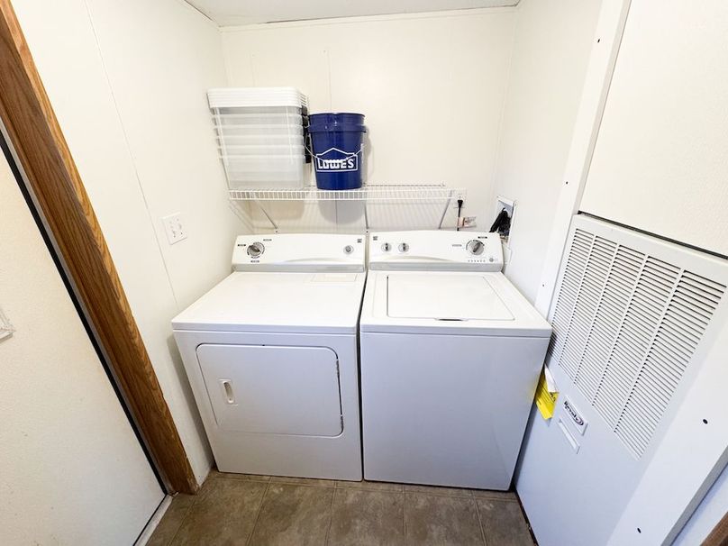 Roane, WV 100.12 AC Tree Line-12