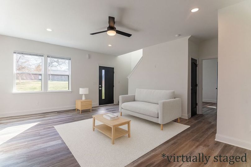 3024 Poplar-009-staged