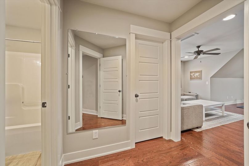 22-12425 Palm Beach Way 002