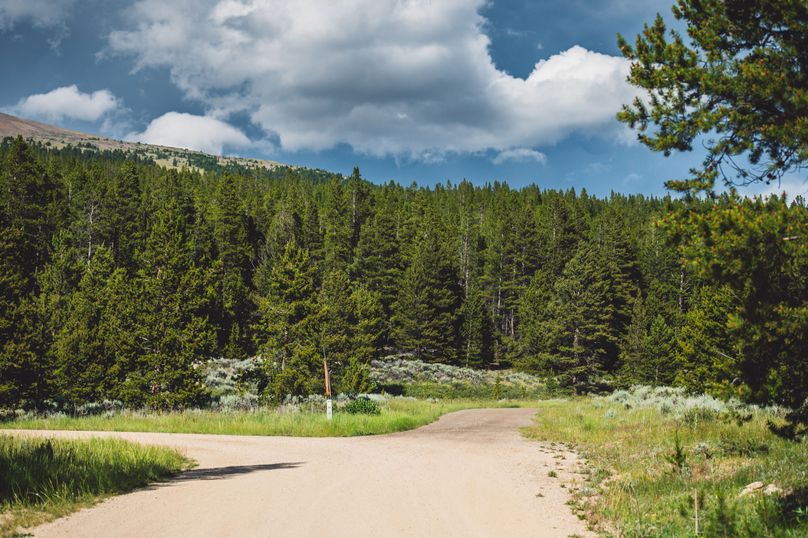 Lake CO 41.32 Nolan - 024 County Road Turn - Right