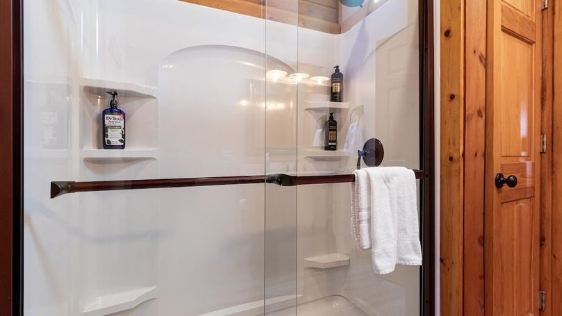 20-zj 21801 Sterling Rd054