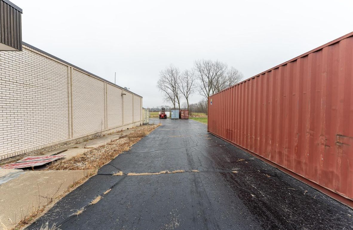 Winnebago 2.05 (Flee Market)_4