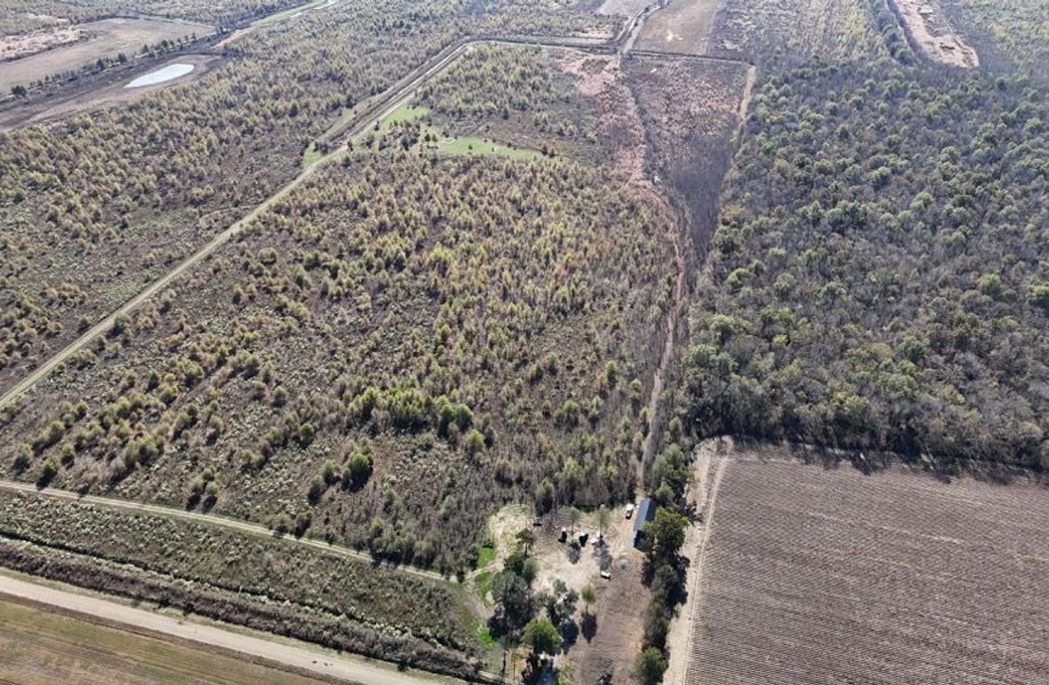 DJI_20251123010438_0927_D