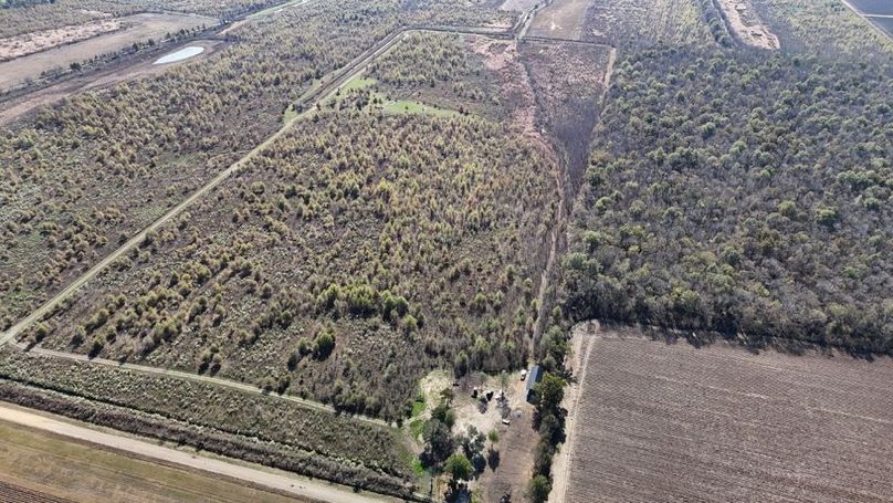 DJI_20251123010438_0927_D