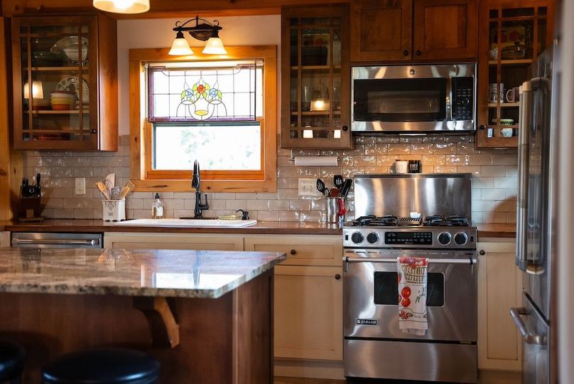 Cedar IA 152 Featured N