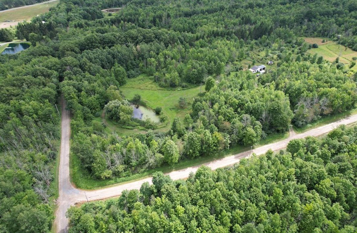 Yates_9_Dunlop Photo 1