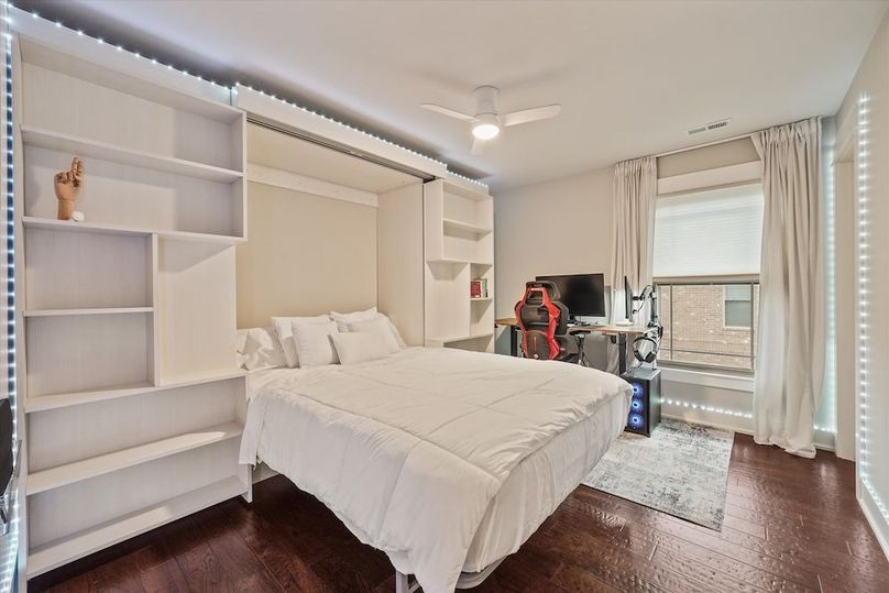 21-12425 Palm Beach Way 001
