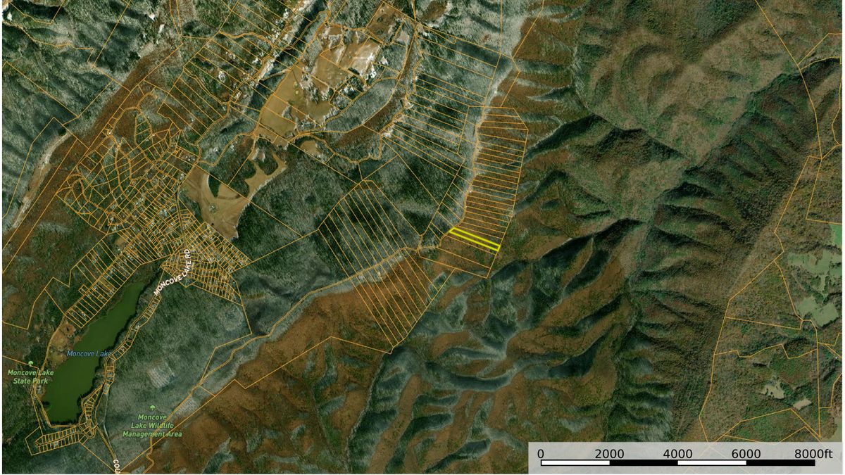 Private Recreational Retreat Near Moncove Lake Whitetail Properties