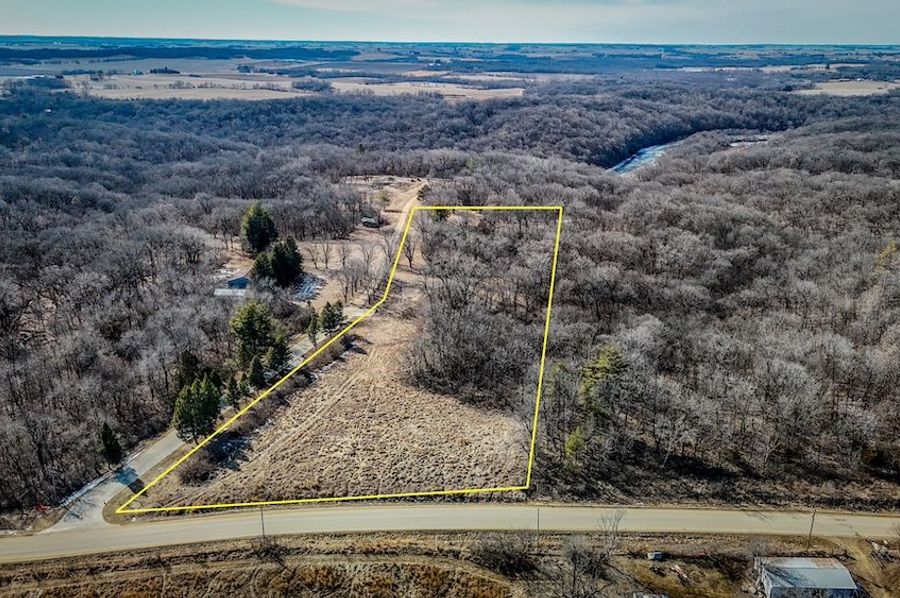Waubeek Bluff Lot 1-04